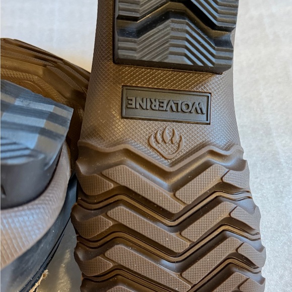 Wolverine Black and Tan Ankle Boots NWOT. - Picture 8 of 12